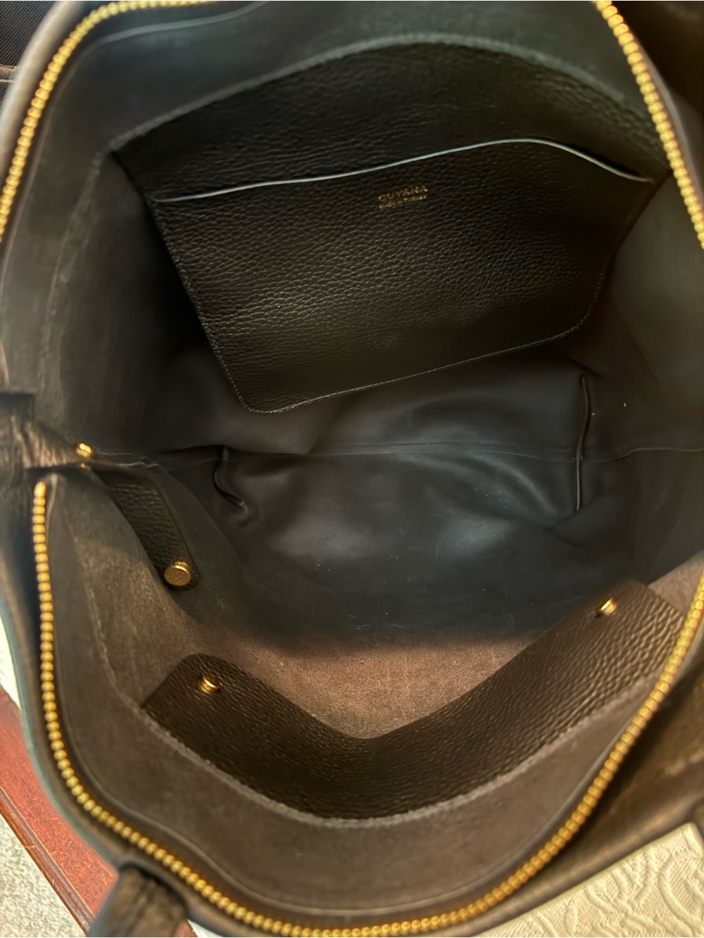 Cuyana Tall Black Leather Pebbled Zipper Tote with Cuyana Insert - Picture 5 of 11